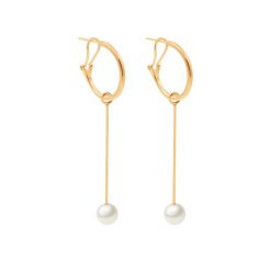 Kolczyki z perłami 7,5 cm pozłacane. Żółte kolczyki Lilou, z perłą, pozłacane. Za 218.00 zł.