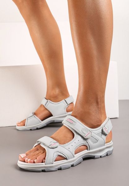 Szaro-Różowe Płaskie Sandały ze Skórzaną Wkładką i Zapięciami na Rzepy Tesama. Szare sandały Renee, bez wzorów, z otwartym noskiem, bez obcasa, na obcasie, bez zapięcia. Za 59.99 zł.