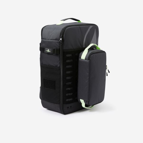 Torba sportowa Corength 30 l. Brązowe torby na laptopa CORENGTH, bez wzorów, z materiału. Za 299.99 zł.