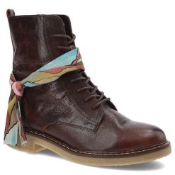 Brązowe Botki Artiker Damskie Modne Buty Jesienne. Brązowe botki Artiker, na jesień, z aplikacjami, ze skóry, bez obcasa, bez zapięcia. Za 299.00 zł.