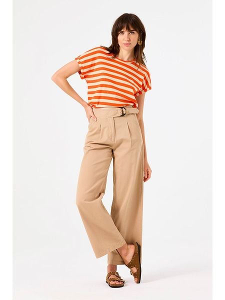 Garcia Koszulka w kolorze kremowo-pomarańczowym rozmiar: M. Brązowe bluzki Garcia, m, bez wzorów, bez kołnierzyka, bez ramiączek. Za 61.17 zł.