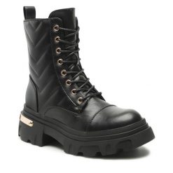 Trzewiki DeeZee. Czarne botki DeeZee, bez wzorów, bez obcasa, na płaskiej podeszwie, bez zapięcia. Za 159.99 zł.