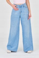 7 FOR ALL MANKIND Niebieskie damskie jeansy Zoey, Rozmiar 28. Niebieskie jeansy 7 for all mankind, bez wzorów. W wyprzedaży za 499.99 zł.