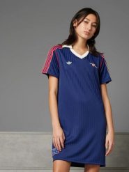 Adidas Sukienka w kolorze granatowym rozmiar: XL. Niebieskie sukienki Adidas, na co dzień, xl, bez wzorów, bez kołnierzyka, bez ramiączek, mini, proste. Za 174.95 zł.