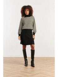 Smashed Lemon Spódnica w kolorze czarnym rozmiar: S. Czarne spódnice Smashed Lemon, na co dzień, s, bez wzorów, midi, proste. Za 104.64 zł.