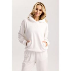 Damska bluza dresowa Rough Radical Active Hoodie Women. Białe bluzy ROUGH RADICAL, l, bez wzorów, z dresówki, bez kaptura. W wyprzedaży za 161.42 zł.
