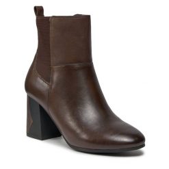 Botki Caprice. Brązowe botki Caprice, bez wzorów, bez obcasa, na słupku, bez zapięcia. Za 469.99 zł.