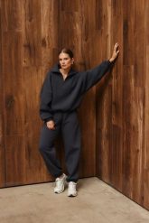 BLUZA HARPER GRAFITOWA One size - Flawless. Szare bluzy Flawless, uniwersalny, bez wzorów, z bawełny, bez kaptura. Za 399.00 zł.