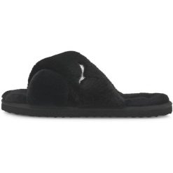 Klapki damskie Puma Fluff X Strap. Białe klapki Puma, bez wzorów, bez obcasa. Za 190.00 zł.