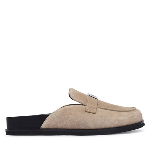 Klapki Tory Burch. Brązowe klapki Tory Burch, bez wzorów, bez obcasa. Za 1,659.00 zł.