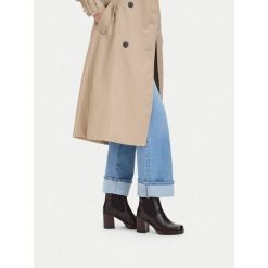 Botki GINO ROSSI. Brązowe botki Gino Rossi, bez wzorów, bez obcasa, na słupku, bez zapięcia. Za 349.99 zł.