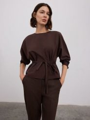 BGN Bluzka w kolorze brązowym rozmiar: 36. Brązowe bluzki BGN, bez wzorów, z tkaniny, bez kołnierzyka, bez ramiączek. Za 78.66 zł.