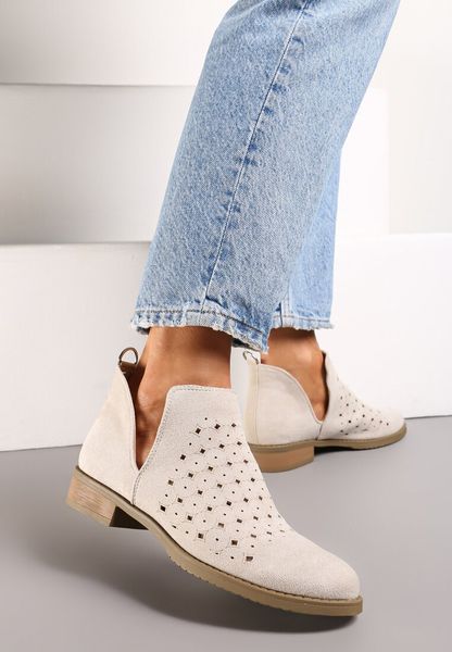 Beżowe Botki Sztyblety z Ażurową Cholewką Ozdobioną Rozcięciem Aniosa. Brązowe botki Renee, na wiosnę, w ażurowe wzory, z jeansu, bez obcasa, na płaskiej podeszwie, bez zapięcia. Za 159.99 zł.