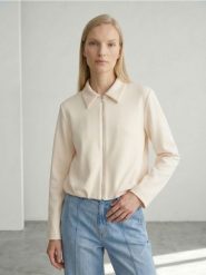 Rozpinana bluza z dzianiny scuba i domieszką wiskozy - kremowy. Białe bluzy Sinsay, l, bez wzorów, z dzianiny, bez kaptura. Za 59.99 zł.