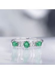 DIAMOND & CO Złoty pierścionek "Abaya" z diamentami rozmiar: 58. Szare pierścionki Diamond & Co, z diamentem, złote. Za 961.84 zł.