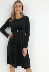 Czarna Welurowa Sukienka z Paskiem i Plisowanym Dołem Yazola. Czarne sukienki Born2be, m, bez wzorów, z tkaniny, eleganckie, bez kołnierzyka, bez ramiączek, midi, plisowane. Za 109.99 zł.