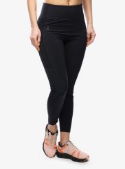 Legginsy damskie On Running Trek Tight. Czarne legginsy On Running, s, bez wzorów, z materiału. Za 614.89 zł.