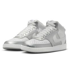 Buty Sportowe Damskie Nike WMNS Court Vision Mid. Białe obuwie sportowe Nike, bez zapięcia, trekkingowe, Nike Court. Za 246.40 zł.