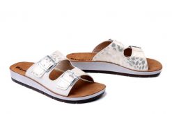 INBLU CP-63 001 biały, klapki damskie. Białe klapki Inblu, bez wzorów, bez obcasa. Za 80.99 zł.