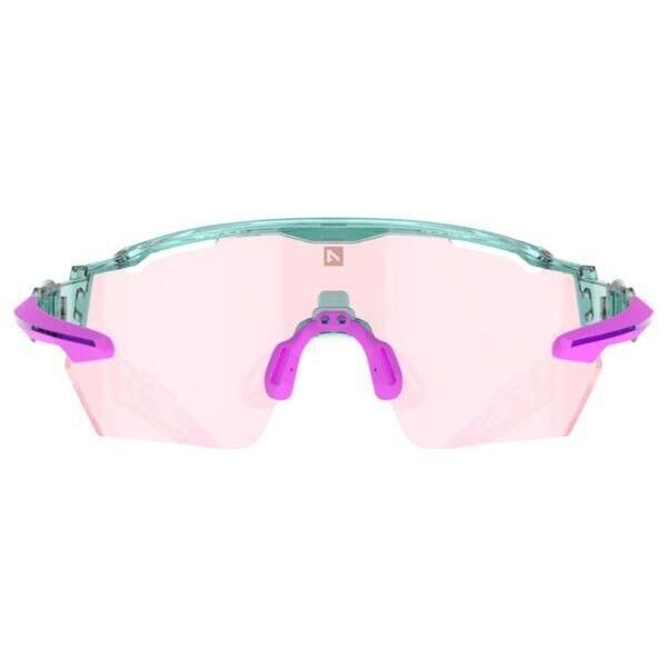 Okulary przeciwsłoneczne AZR Kromic Race Rx. Czerwone okulary przeciwsłoneczne AZR, bez wzorów, sportowe. Za 487.20 zł.