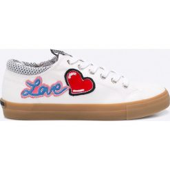 Love Moschino - Tenisówki. Białe trampki Love Moschino, bez wzorów, z materiału, bez zapięcia. W wyprzedaży za 449.90 zł.