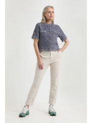 Josephine & Co Spodnie "Damian" w kolorze kremowym rozmiar: 36. Brązowe spodnie materiałowe Josephine & Co, na co dzień, bez wzorów, z materiału. Za 230.99 zł.