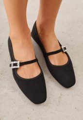 Czarne Balerinki z Imitacji Zamszu z Paskiem z Biżuteryjną Klamerką Elintora. Czarne baleriny Born2be, bez wzorów, z jeansu, bez obcasa. Za 69.99 zł.