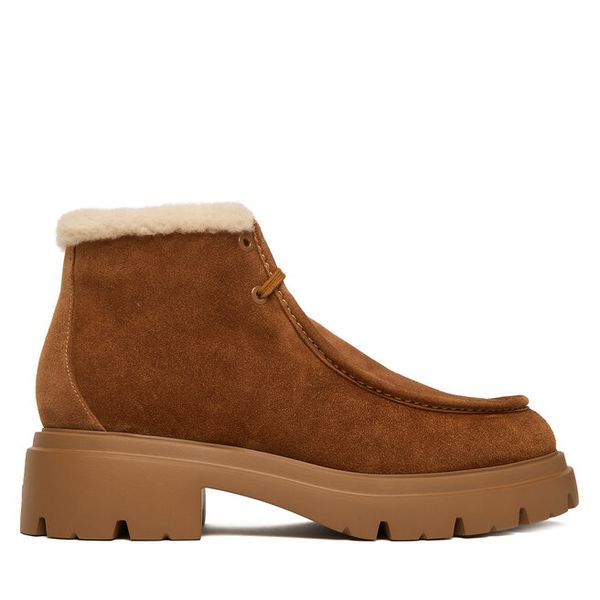 Trzewiki Stuart Weitzman. Brązowe botki Stuart Weitzman, bez wzorów, bez obcasa, na płaskiej podeszwie, bez zapięcia. Za 1,619.00 zł.