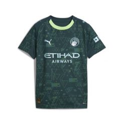 Młodzieżowa czwarta koszulka Manchester City 25/26 PUMA. Zielona bluzki Puma, m, bez wzorów, młodzieżowe, bez kołnierzyka, bez ramiączek. Za 349.00 zł.