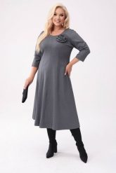 Sukienka Eliza w odcieniach szarości - klasyczna elegancja z nowoczesnym akcentem PLUS SIZE XXL OVERSIZE. Szare sukienki Moda Size Plus Iwanek, na co dzień, plus size, bez wzorów, z materiału, eleganckie, bez kołnierzyka, plus size, bez ramiączek, maxi, oversize. W wyprzedaży za 239.90 zł.
