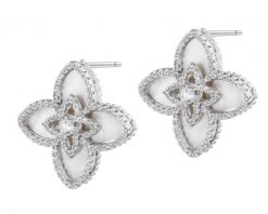 Kolczyki z mosiądzu rodowane z cyrkoniami i masą perłową. Białe kolczyki Artelioni, z cyrkonią, pozłacane. Za 339.00 zł.