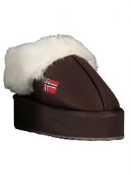 Geographical Norway Kapcie "Oninkasi" w kolorze brązowym rozmiar: 40. Brązowe obuwie domowe Geographical Norway, bez wzorów, z materiału, bez zapięcia. Za 100.99 zł.