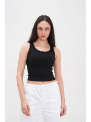 Basics & More Top w kolorze czarnym rozmiar: S. Czarne topy Basics & More, s, bez wzorów, bez kołnierzyka, bez ramiączek. Za 65.85 zł.