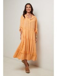 Le Monde du Lin Sukienka w kolorze musztardowym rozmiar: 38/40. Pomarańczowe sukienki Le Monde du Lin, bez wzorów, z bawełny, bez kołnierzyka, bez ramiączek, midi. Za 165.99 zł.