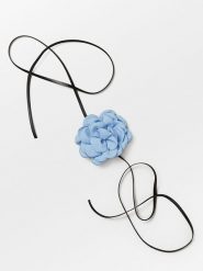 Becksöndergaard Naszyjnik "Althea Flower" w kolorze błękitnym rozmiar: onesize. Niebieskie naszyjniki Becksöndergaard. Za 69.91 zł.