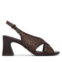 Sandały Tamaris. Brązowe sandały Tamaris, bez wzorów, bez obcasa, na słupku, bez zapięcia. Za 329.99 zł.