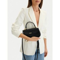 Torebka MEXX. Czarne torebki klasyczne Mexx, bez wzorów, bez dodatków. Za 149.99 zł.