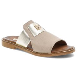Beżowe Klapki Armodo Eleganckie Obuwie Damskie. Brązowe klapki Armodo, z aplikacjami, ze skóry, bez obcasa, na płaskiej podeszwie. Za 289.00 zł.