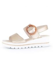 Gabor Skórzane sandały w kolorze beżowym na koturnie rozmiar: 40. Brązowe sandały Gabor, bez wzorów, klasyczne, z otwartym noskiem, bez obcasa, na koturnie, bez zapięcia. Za 161.73 zł.