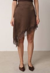 Brązowa Satynowa Spódnica o Asymetrycznym Kroju z Koronką Arlivia. Brązowe spódnice Born2be, l, bez wzorów, z koronki, eleganckie, mini, asymetryczne. Za 119.99 zł.