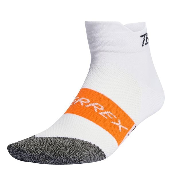 Skarpety Terrex Heat.Rdy Trail Running Speed Ankle. Białe skarpety Adidas, bez wzorów, z elastanu. Za 106.00 zł.
