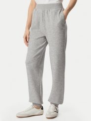 Guess Spodnie dresowe V6GB14 K3251 Szary Regular Fit. Szare spodnie dresowe Guess, m, z aplikacjami, z dresówki. Za 294.99 zł.