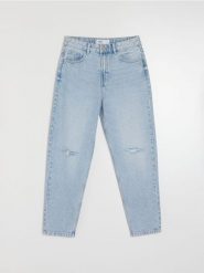 Jeansy mom z przetarciami - niebieski. Niebieskie jeansy Sinsay, bez wzorów. Za 69.99 zł.