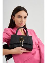 Lucky Bees Torebka w kolorze czarnym - 22 x 16 x 8 cm rozmiar: onesize. Czarne torby na ramię Lucky Bees, bez wzorów, z materiału, przez ramię, bez dodatków. Za 73.99 zł.