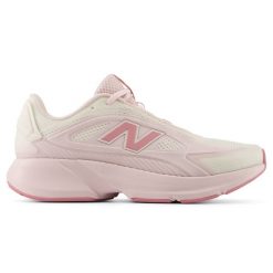 Buty damskie New Balance WCATLP1 – różowe. Czerwone obuwie sportowe New Balance, z gumy, bez zapięcia, do biegania. Za 399.99 zł.