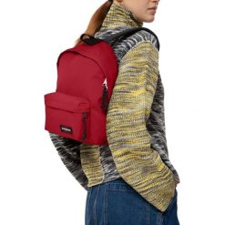 Plecak Eastpak Orbit Dorosłych. Czerwone plecaki Eastpak, bez wzorów, z poliamidu. Za 190.50 zł.