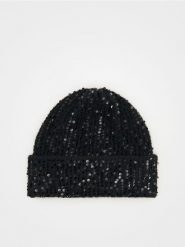 Czapka beanie z cekinami - czarny. Czarne czapki Reserved, bez wzorów. W wyprzedaży za 22.99 zł.