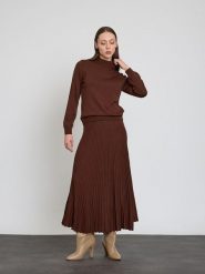 BGN Golf w kolorze brązowym rozmiar: 34. Brązowe golfy BGN, bez wzorów, bez ramiączek. Za 78.99 zł.