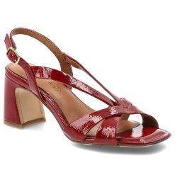Sandały damskie Tamaris, skóra naturalna lakierowana pasek z regulacją stabilny szeroki obcas odkryte palce, czerwone, 1-28339-46 559. Czerwone sandały Tamaris, bez wzorów, z lakierowanej skóry, bez obcasa, na obcasie, bez zapięcia. Za 259.00 zł.