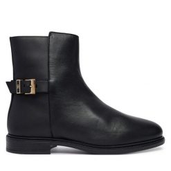 Botki Tommy Hilfiger. Czarne botki TOMMY HILFIGER, bez wzorów, bez obcasa, na płaskiej podeszwie, bez zapięcia. Za 649.99 zł.